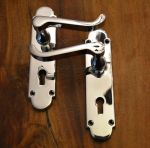 Victorian Scroll Chrome Door Handles With Keyhole (JV250PC)